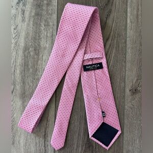 Nautica Men’s Neck Tie Standard Length 58” Width 3.25” Pink Polkadot 100% Silk